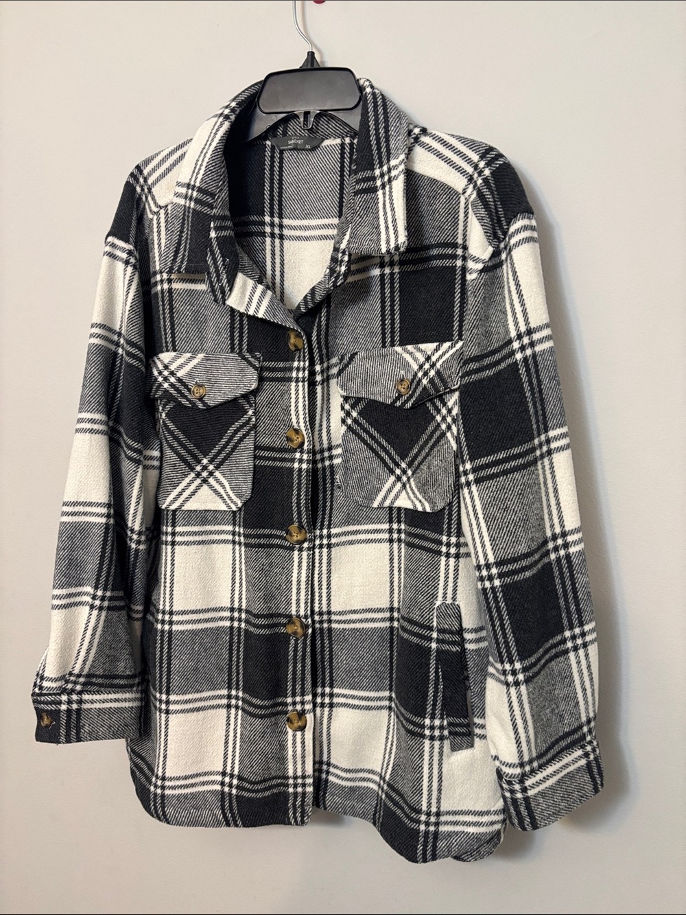 Men’s  Black & White Plaid Button-Up Jacket